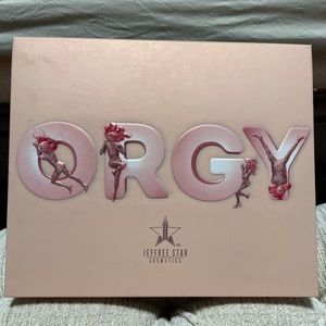 Like new Jeffree Star Orgy Eyeshadow Palette 👁 FREE JS gift